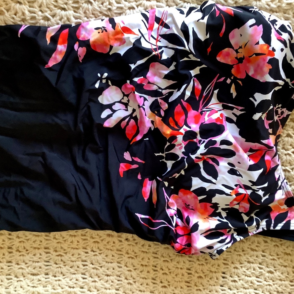 Womens one piece swim size 18